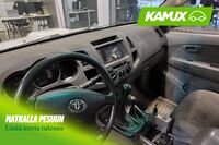 Toyota Hilux vaihtoauto