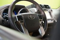 Toyota Land Cruiser vaihtoauto