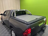 Toyota Hilux vaihtoauto