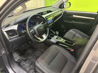 Toyota Hilux vaihtoauto