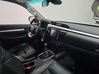 Toyota Hilux vaihtoauto