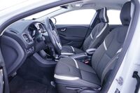 Volvo V40 Cross Country vaihtoauto