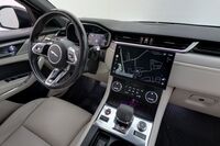 Jaguar F-PACE vaihtoauto