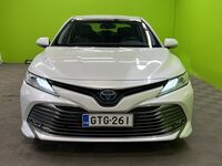 Toyota Camry vaihtoauto
