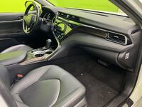 Toyota Camry vaihtoauto