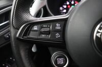 Alfa Romeo Stelvio vaihtoauto