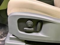 Land Rover Defender vaihtoauto