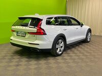 Volvo V60 Cross Country vaihtoauto