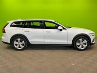 Volvo V60 Cross Country vaihtoauto