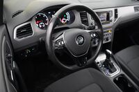 Volkswagen Golf Sportsvan vaihtoauto