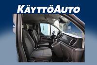 Ford Tourneo Custom vaihtoauto