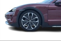 Porsche Taycan vaihtoauto