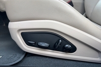 Porsche Taycan vaihtoauto