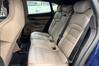 Porsche Taycan vaihtoauto