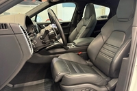 Porsche Cayenne vaihtoauto