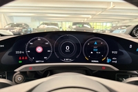 Porsche Taycan vaihtoauto