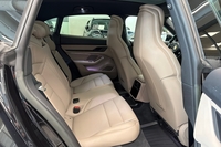Porsche Taycan vaihtoauto