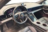 Porsche Taycan vaihtoauto