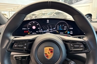 Porsche Taycan vaihtoauto