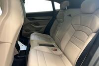 Porsche Taycan vaihtoauto