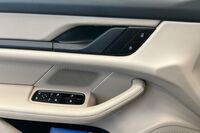 Porsche Taycan vaihtoauto