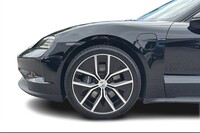 Porsche Taycan vaihtoauto