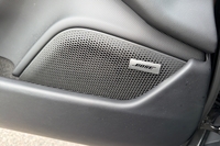 Porsche Taycan vaihtoauto