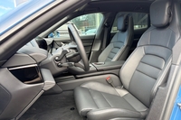 Porsche Taycan vaihtoauto