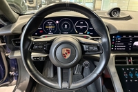 Porsche Taycan vaihtoauto