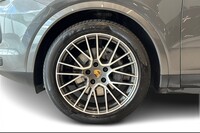 Porsche Cayenne vaihtoauto