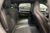 Porsche Cayenne vaihtoauto