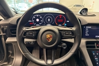 Porsche Taycan vaihtoauto