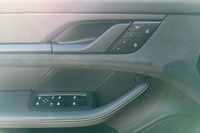 Porsche Taycan vaihtoauto