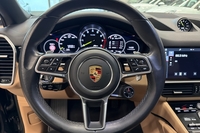 Porsche Cayenne vaihtoauto