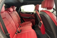 Porsche Cayenne vaihtoauto