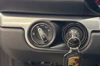 Porsche Boxster vaihtoauto