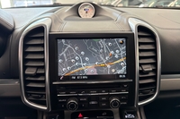 Porsche Cayenne vaihtoauto