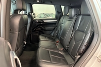Porsche Cayenne vaihtoauto