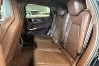 Porsche Cayenne vaihtoauto