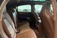 Porsche Cayenne vaihtoauto