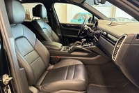 Porsche Cayenne vaihtoauto