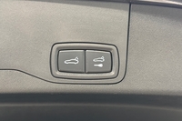 Porsche Taycan vaihtoauto