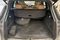 Porsche Cayenne vaihtoauto
