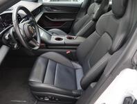 Porsche Taycan vaihtoauto