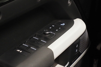 Land Rover Defender vaihtoauto