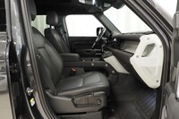 Land Rover Defender vaihtoauto