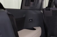 Land Rover Defender vaihtoauto