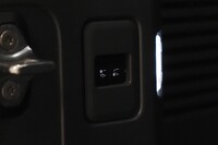 Land Rover Defender vaihtoauto