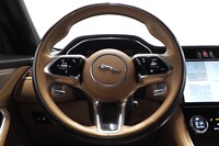 Jaguar F-PACE vaihtoauto