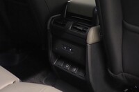 Land Rover Defender vaihtoauto